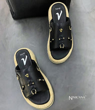 Load image into Gallery viewer, iLVi098-Sandals: Black