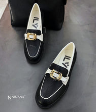 Load image into Gallery viewer, iLVi088-Slip on: Black