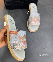 Load image into Gallery viewer, iLVi078-Sandals: Beige