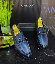 Load image into Gallery viewer, iLVi024-Slip on: Navy