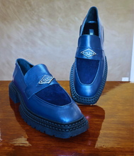 Load image into Gallery viewer, iLVi015-Slip on: Navy