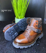 Load image into Gallery viewer, iLVi058-Lace up: Brown
