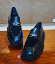 Load image into Gallery viewer, iLVi015-Slip on: Black