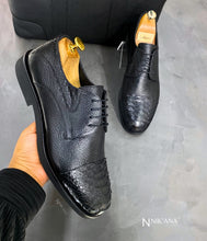 Load image into Gallery viewer, iLVi082-Lace up: Black