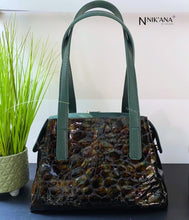 Load image into Gallery viewer, SKARLET060- Green