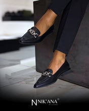 Load image into Gallery viewer, iLVi048-Slip on: Black