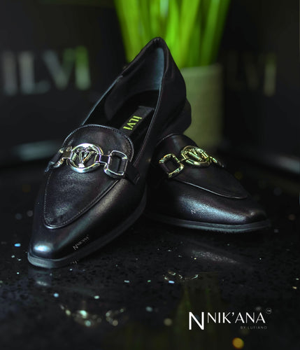 iLVi048-Slip on: Black