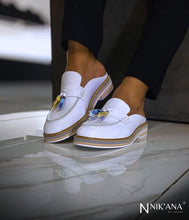 Load image into Gallery viewer, iLVi102-Sandals: White