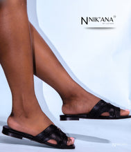 Load image into Gallery viewer, iLVi086-Sandals: Black