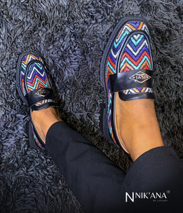iLVi037-Slip on: Black-Colored