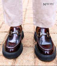 Load image into Gallery viewer, FD006-Slip on : Burgundy