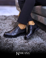 Load image into Gallery viewer, iLVi082-Lace up: Black