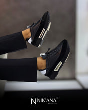 Load image into Gallery viewer, iLVi038-Lace up: Black