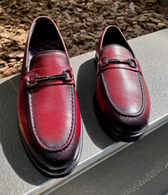 Load image into Gallery viewer, 227 - Lufiano Slip On: Burgundy