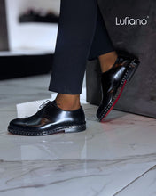 Load image into Gallery viewer, 243 - Lufiano Lace up: Black