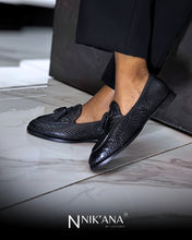 Load image into Gallery viewer, iLVi003-Slip on: Black