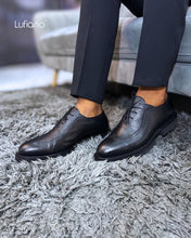 Load image into Gallery viewer, 124 - Lufiano Lace up: Black