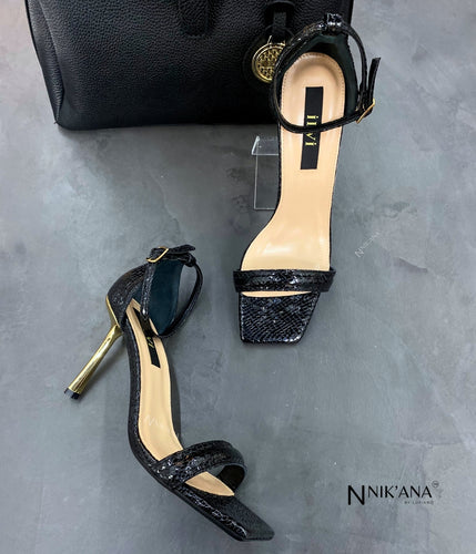 iLVi074-High Heels: Black