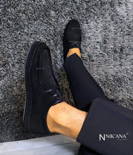Load image into Gallery viewer, iLVi070-Lace up: Black