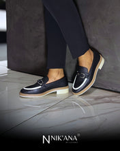 Load image into Gallery viewer, iLVi011-Slip on: Black