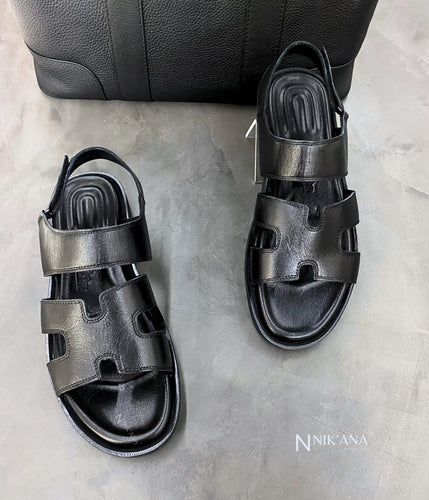 iLVi096-Sandals: Black