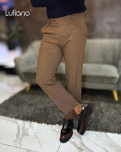 Load image into Gallery viewer, 38346 Pants: Light brown