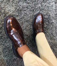 Load image into Gallery viewer, 241 - Lufiano Lace up: Brown