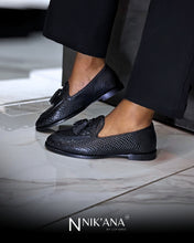 Load image into Gallery viewer, iLVi003-Slip on: Black
