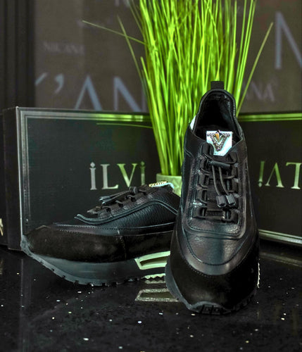 iLVi038-: Black