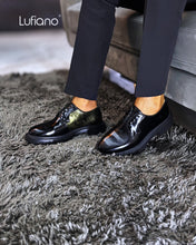 Load image into Gallery viewer, 161  Lufiano Lace Up: Black and Green