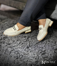 Load image into Gallery viewer, iLVi105-Slip on: Cream
