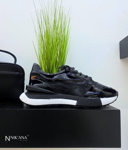 iLVi019-Lace up: Black