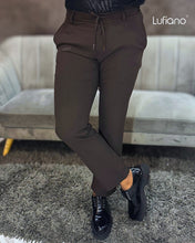 Load image into Gallery viewer, 38343 Pants: Dark brown