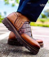 Load image into Gallery viewer, 147  Lufiano Slip On: Brown