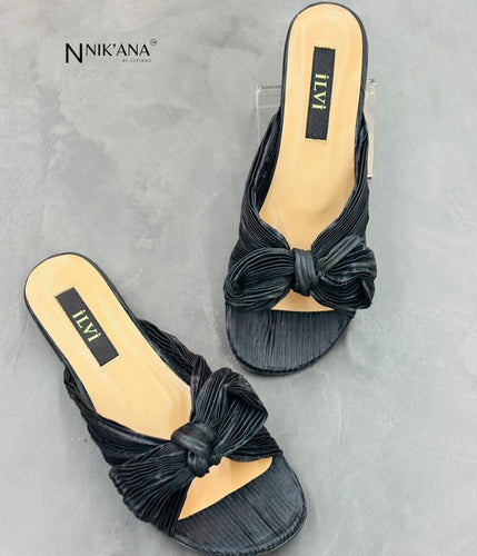 iLVi101-Sandals: Black