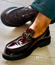 Load image into Gallery viewer, FD006-Slip on : Burgundy