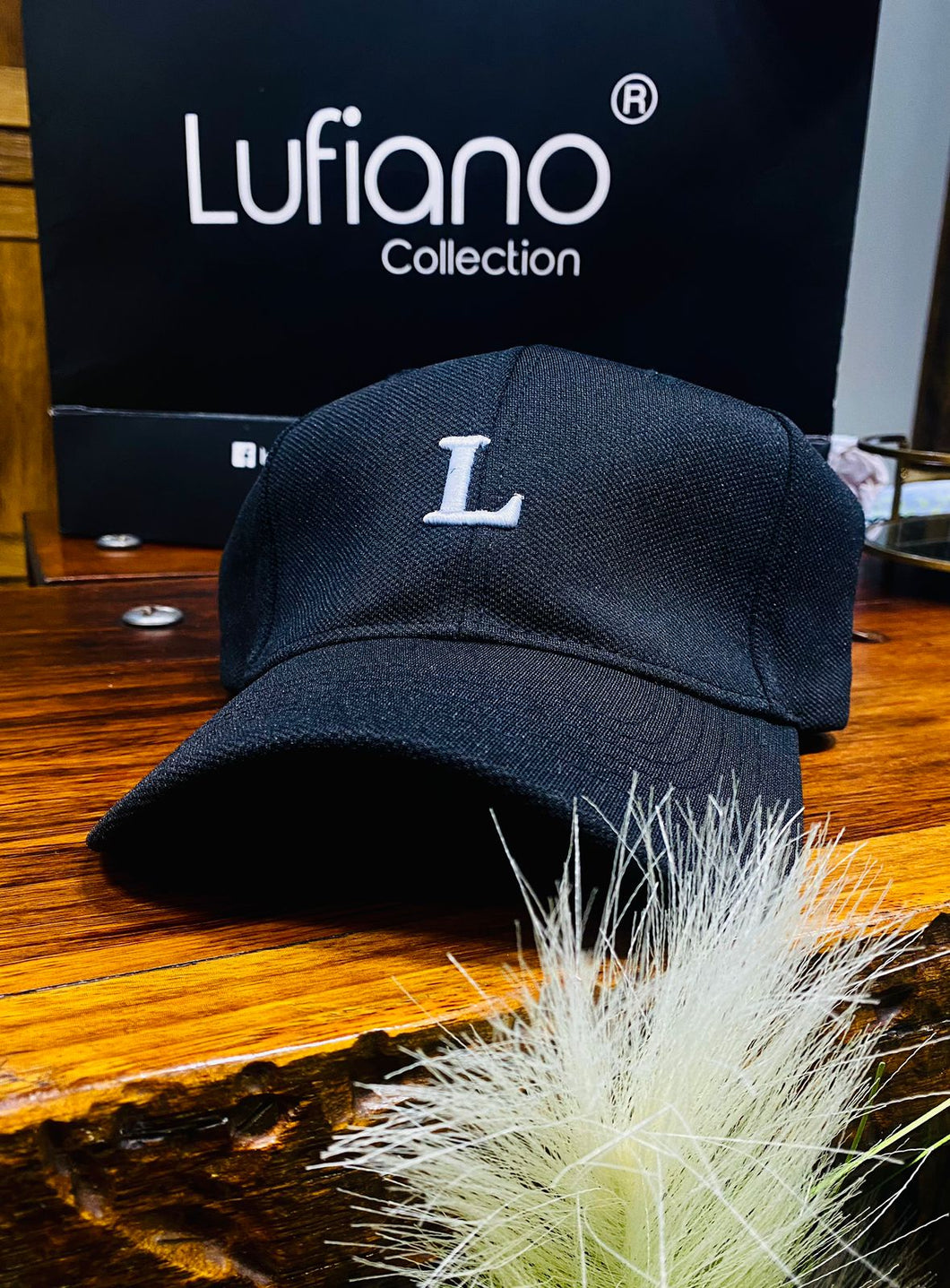 LFNCAP001: Black