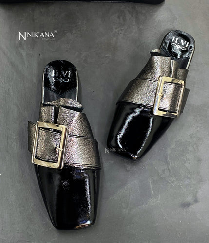 iLVi077-Sandals: Black-Silver